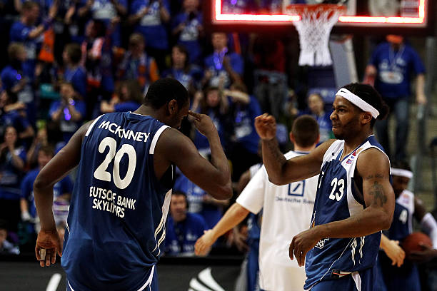 多采取稳健 多采取稳健