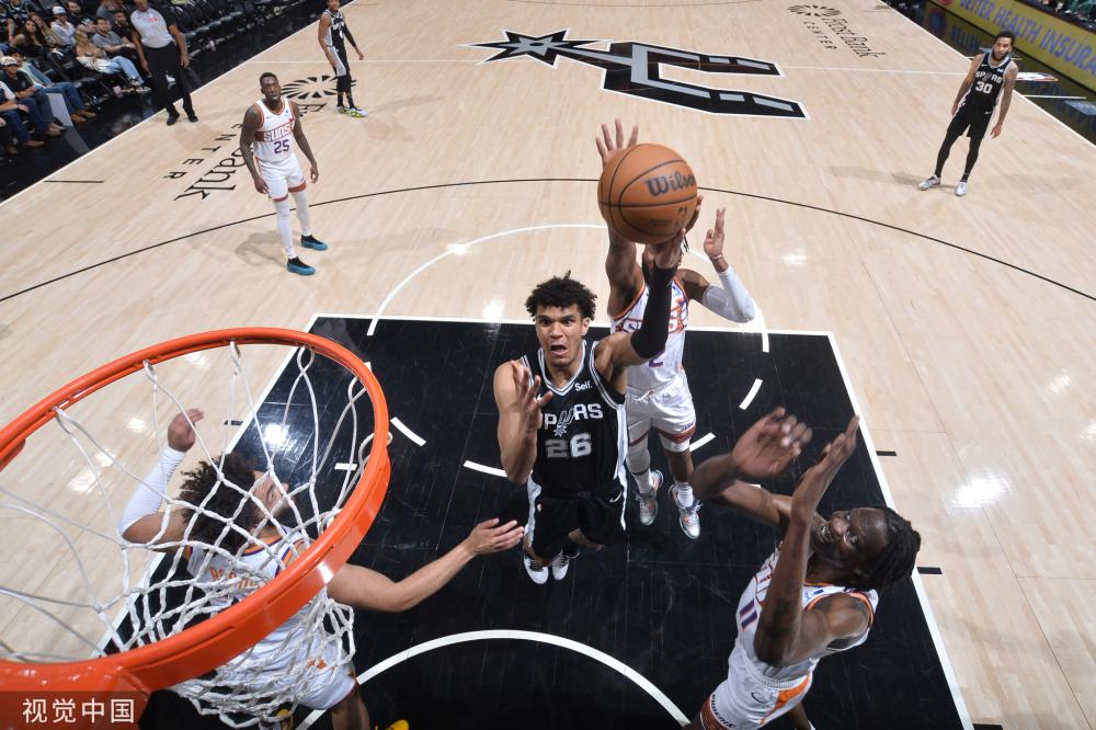 队内伤病情况？斯卢茨基坦言蒋圣龙特谢拉依然伤缺 阿马杜朱辰杰复出在即