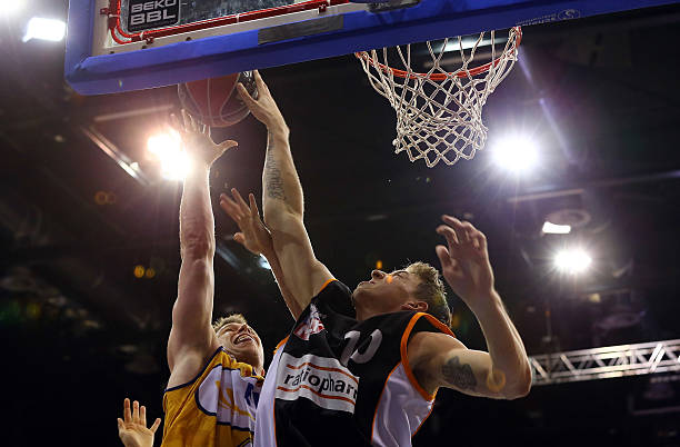 克林斯曼：祝小因扎吉赢得欧冠 三驾马车和三剑客最终成为朋友.