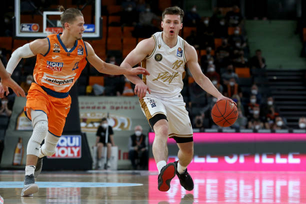 全融入比赛 全融入比赛