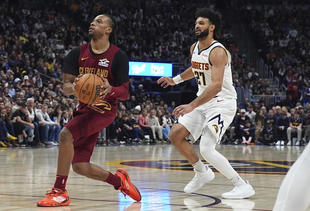 他迅速吸引 他迅速吸引