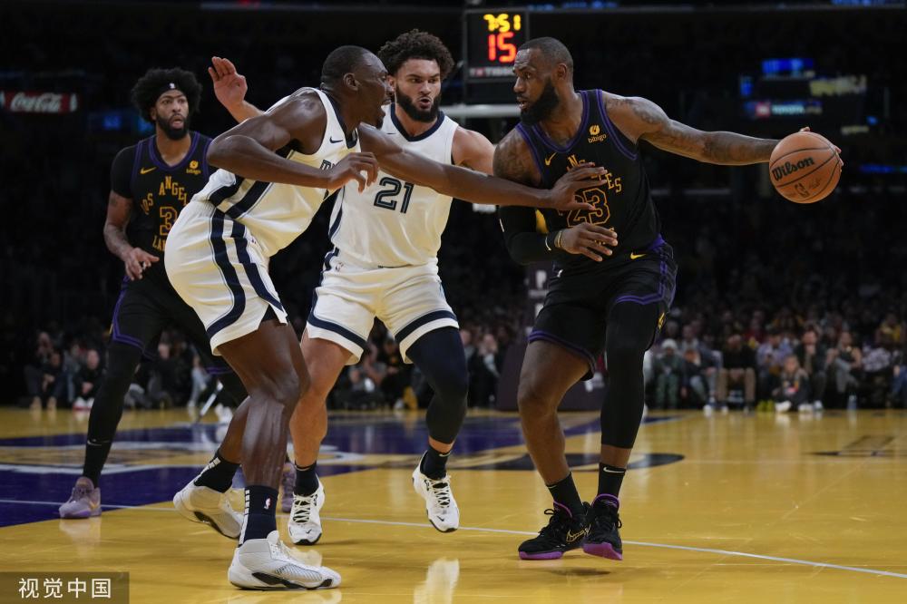 体育同袍一心 共赴未来 山东泰山足球俱乐部球迷之家揭牌